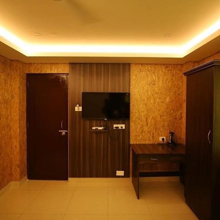 Hotel Marina Manor Порт-Блэр Экстерьер фото